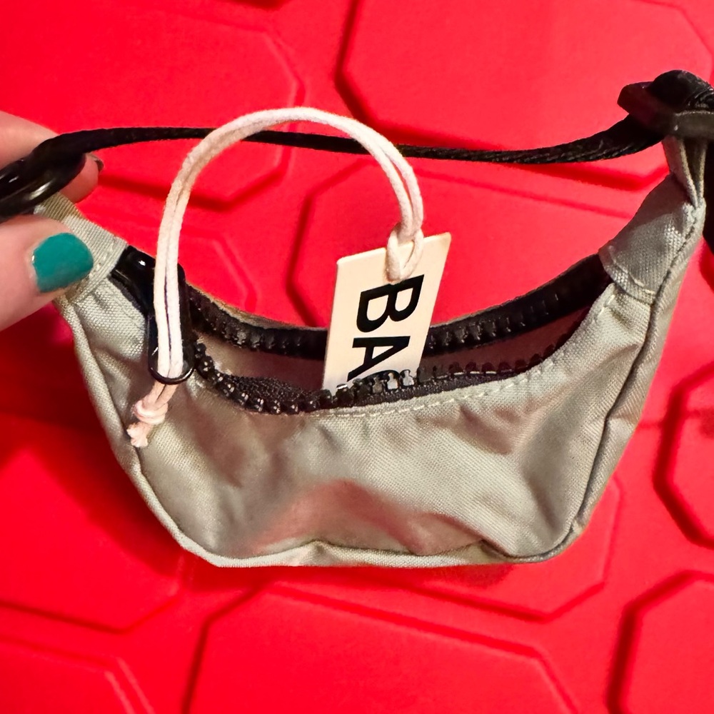 NWT BAGGU Seafoam charm - Picture 3 of 4